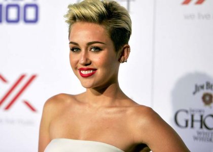 Miley Cyrus Announces "We Can't Stop" As Next Single
