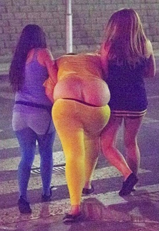 The Rare Double Butt Photo