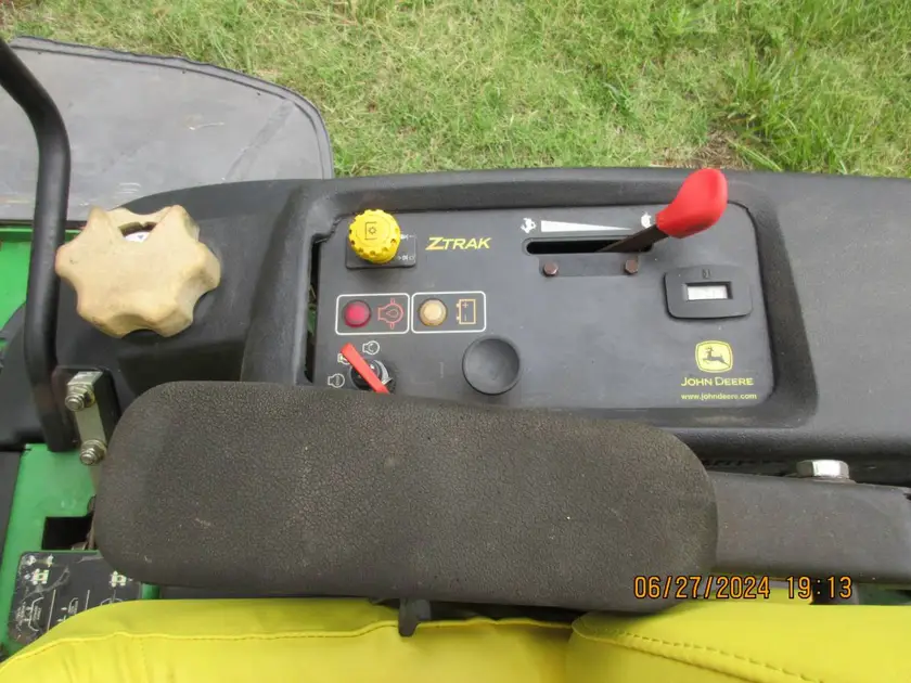 john deere zero turn 757 - $3,800 thumbnail 3