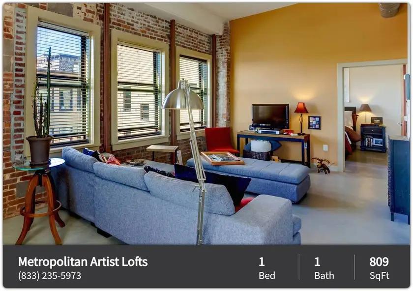$898 / 1br - 809sqft - modern living loft thumbnail 2
