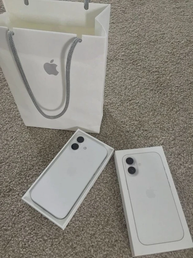 Washer and dryer thumbnail 1