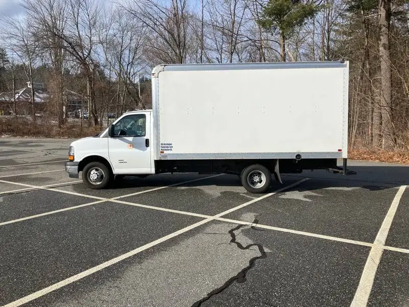 2021 chevrolet 4500 cutaway box - $34,995 thumbnail 4