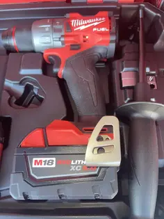 Milwaukee M18 FUEL 18V 2-Tool Combo Kit - Red (3697-22)