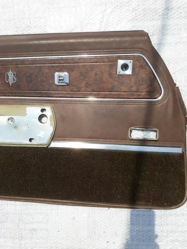 1970 olds cutlass supreme door panels w/ power windows - $300 thumbnail 6