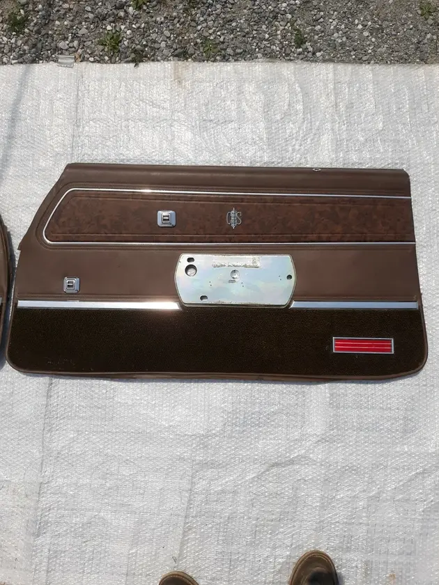 1970 olds cutlass supreme door panels w/ power windows - $300 thumbnail 7