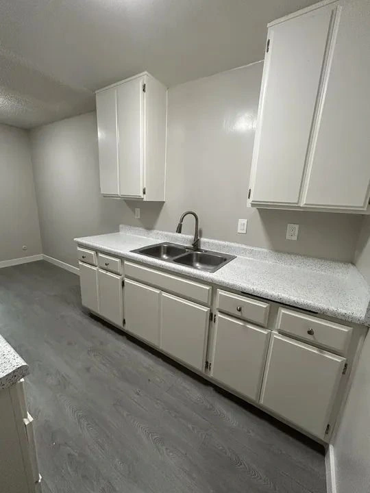2br - 120sqft - apartment thumbnail 4