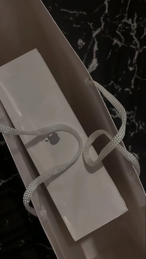 iphone 15 pro max - $850 thumbnail 4