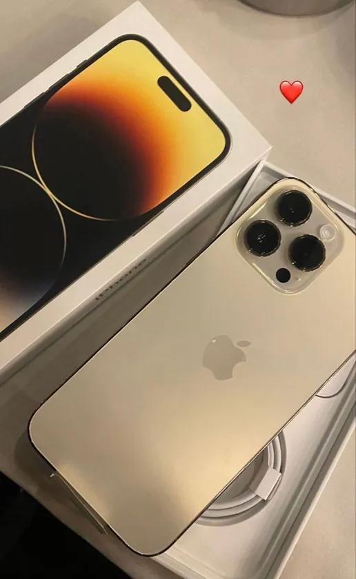 Washer and dryer thumbnail 1