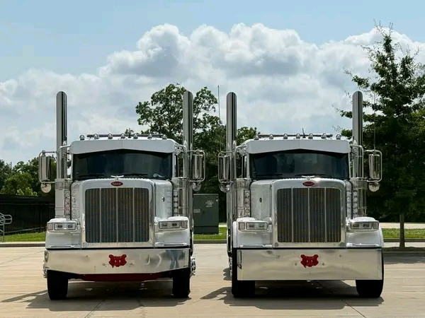 Washer and dryer thumbnail 1