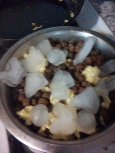 my little daisy food I feed her lol