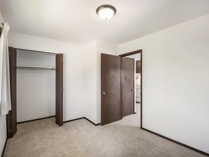 Washer and dryer thumbnail 1