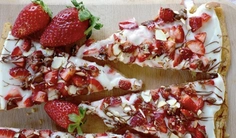 Strawberry Cookie Pizza