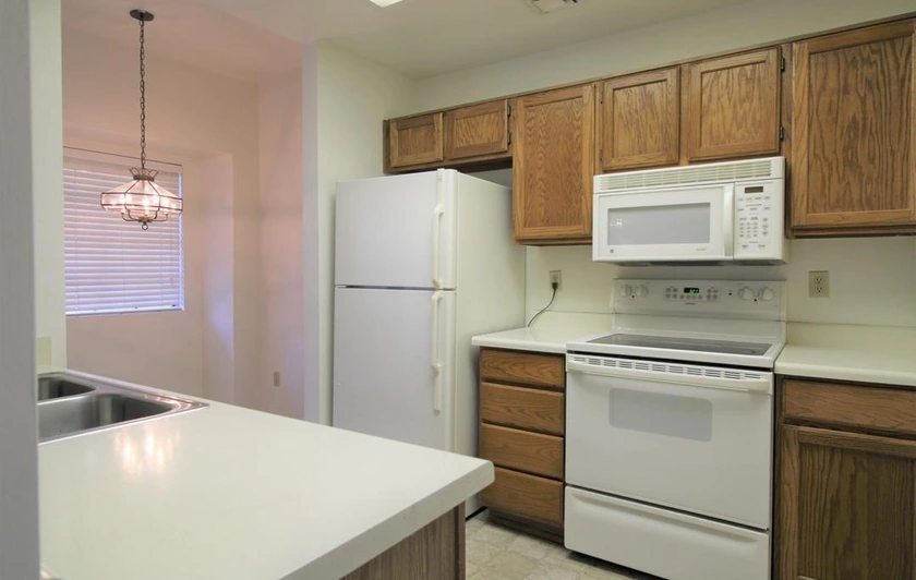 $850 / 1br - 760sqft - really cute condo available for immediate move-in thumbnail 7