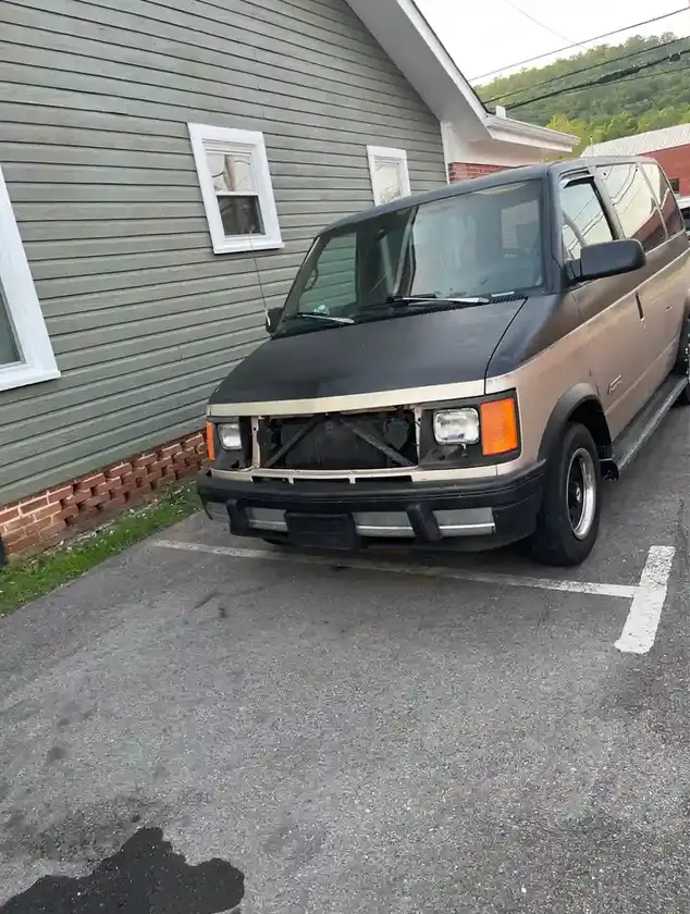 1994 chevrolet astro cargo van - $600 thumbnail 2