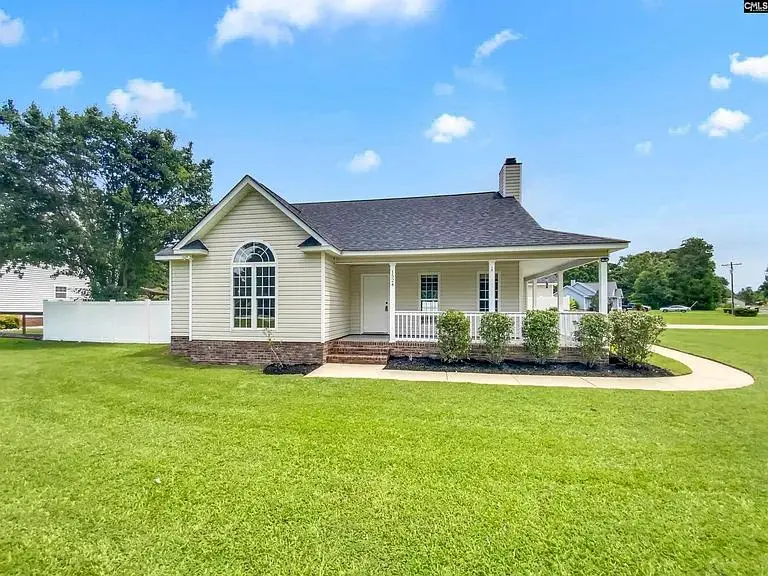 Washer and dryer thumbnail 1