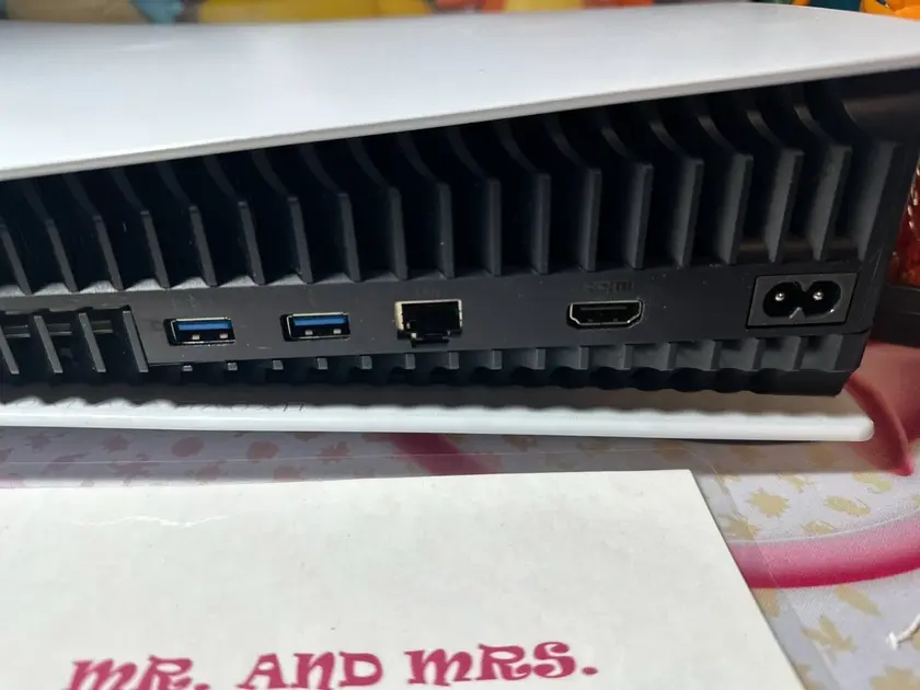 ps 5 used new - $500 thumbnail 2