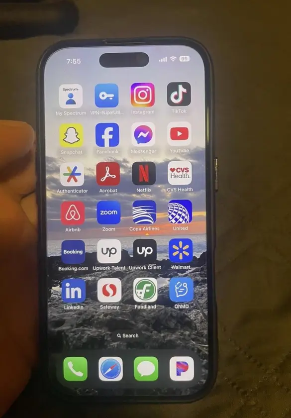 iphone 14 pro max with tik tok & capcut installed - $650 thumbnail 4