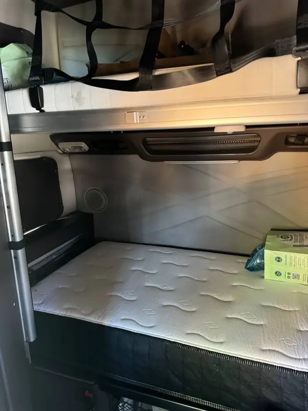 trucks - $20 thumbnail 3