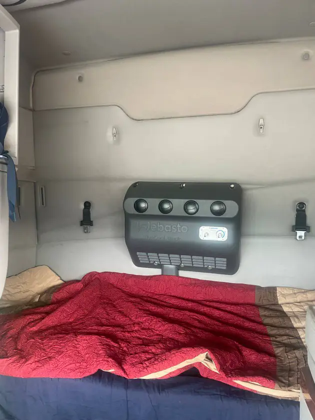 Washer and dryer thumbnail 1