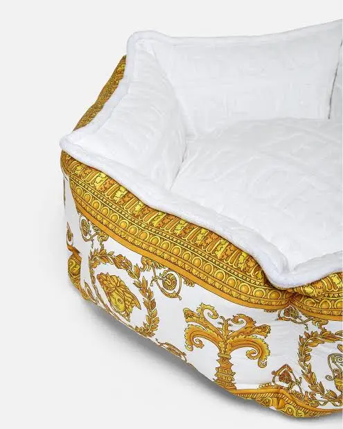 baroque pet bed thumbnail 7