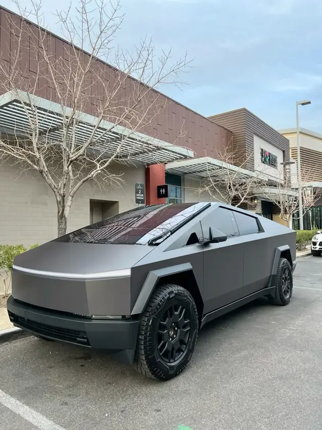 cyber truck - $5,000 thumbnail 2