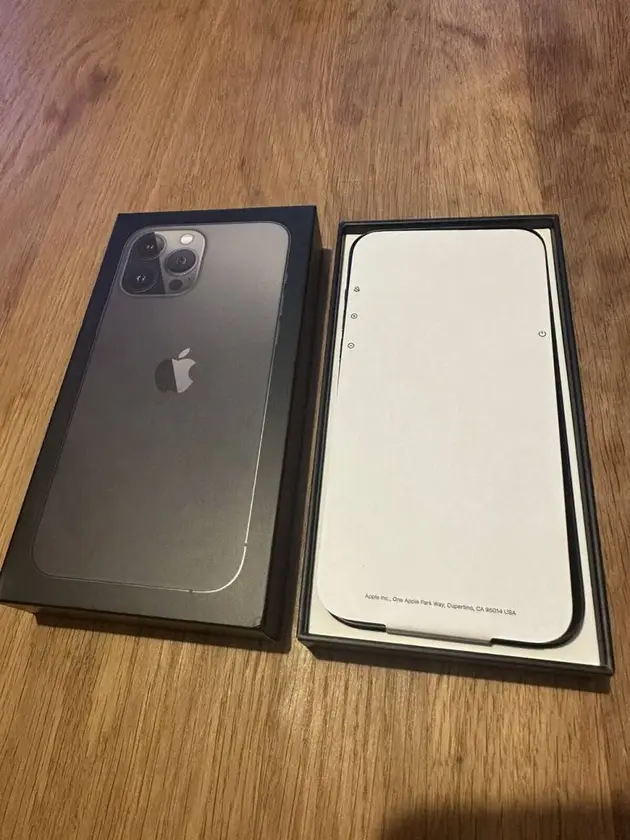 iphone - $729 thumbnail 3