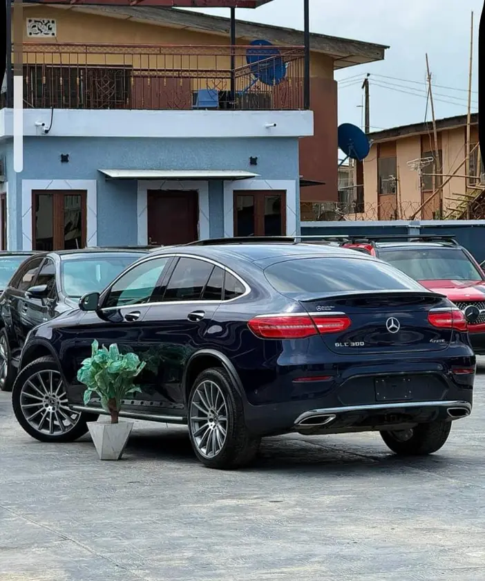 Washer and dryer thumbnail 1