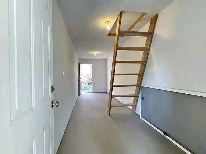 apartment for rent and sell truck for sale and rent - $750,000 thumbnail 2