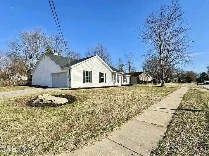 apartment for rent and sell truck for sale and rent - $750,000 thumbnail 4