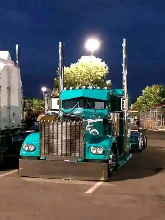 apartment for rent and sell truck for sale and rent - $750,000 thumbnail 6