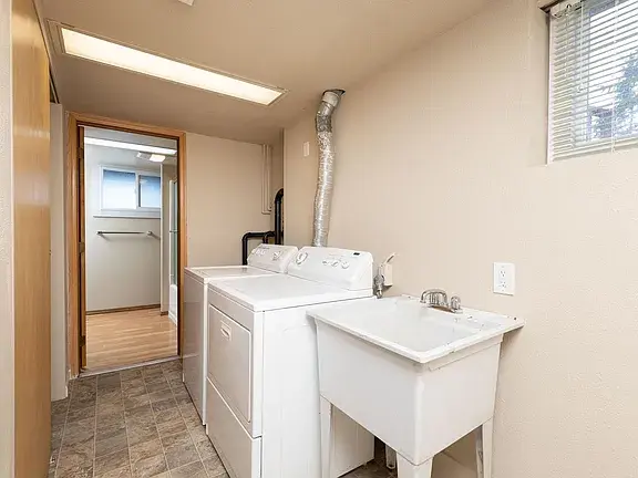 $1,100 / 3br - 1282sqft - house for rent: 3 beds 2 bathrooms thumbnail 11