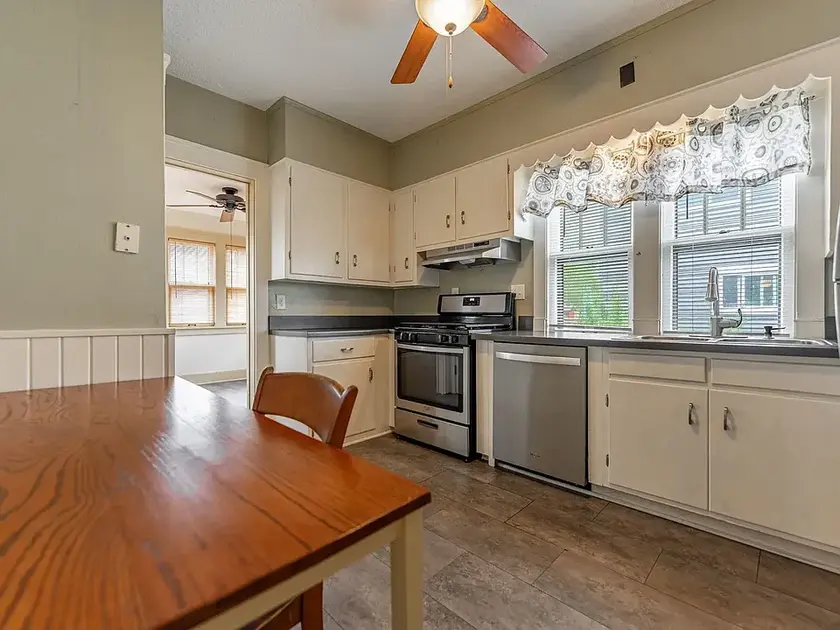 $1,400 / 3br - 1531sqft - house for rent: 3 beds 2 bathrooms thumbnail 7