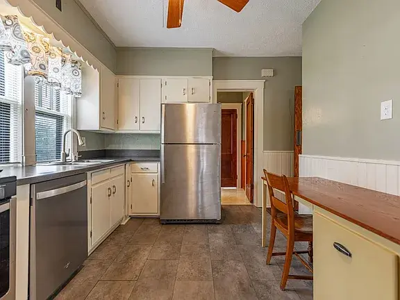 $1,400 / 3br - 1531sqft - house for rent: 3 beds 2 bathrooms thumbnail 8