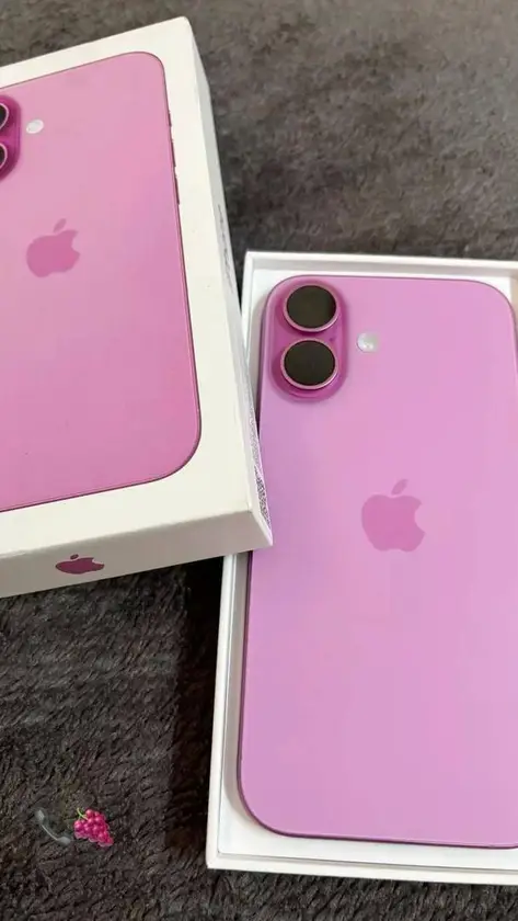 iphone 16 pro max - $2,000 thumbnail 4