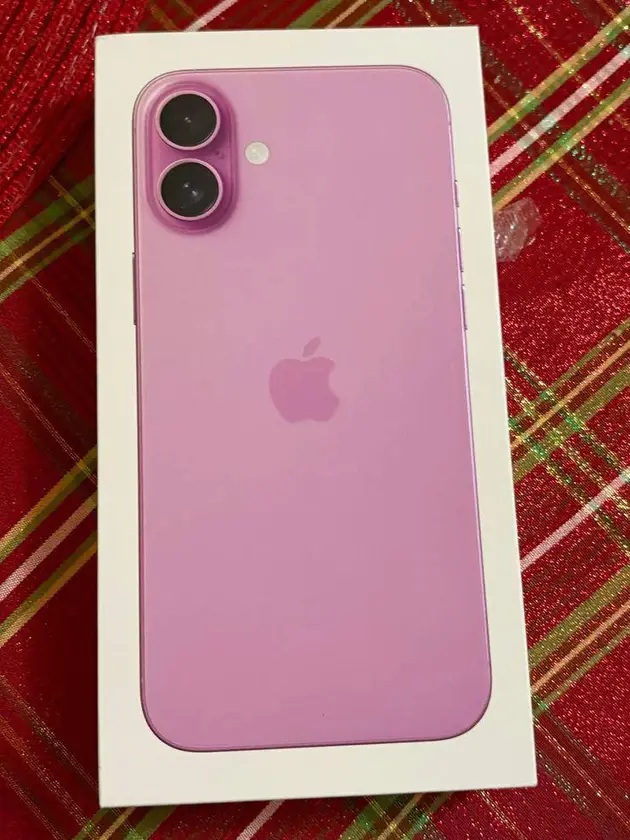 iphone 16 pro max - $2,000 thumbnail 5