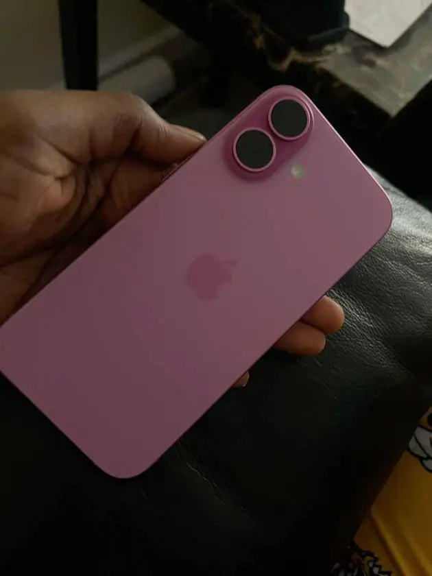 iphone 16 pro max - $2,000 thumbnail 6