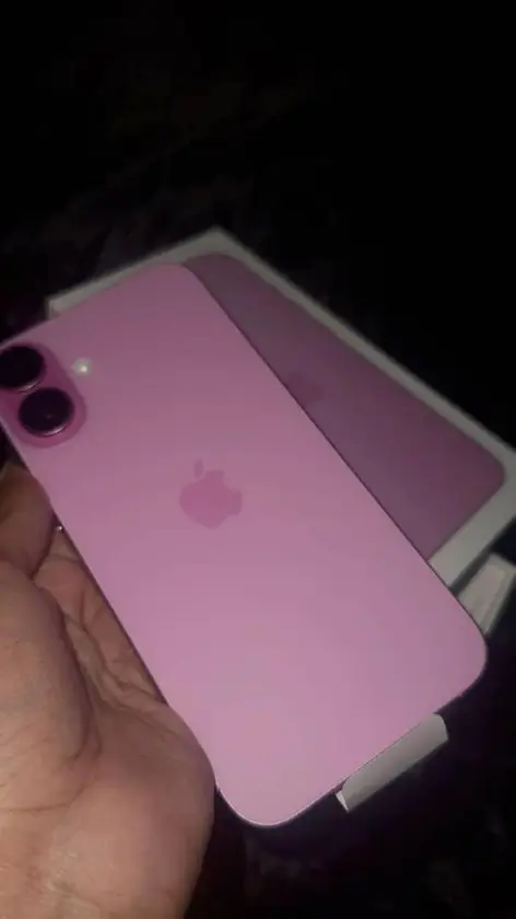 iphone 16 pro max - $2,000 thumbnail 11