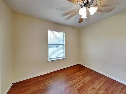 $1,200 / 12br - 1680sqft - 3 bed 3 bath home for rent in houston texas thumbnail 8