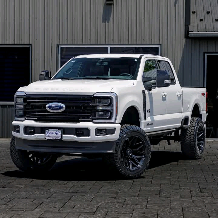 Washer and dryer thumbnail 1