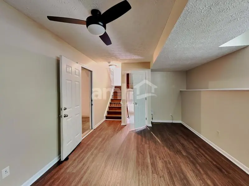 $1,210 / 2br - 1855sqft - house for rent in batavia, oh 45103 thumbnail 5