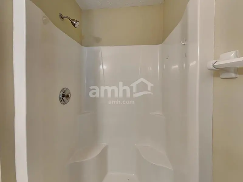 $1,210 / 2br - 1855sqft - house for rent in batavia, oh 45103 thumbnail 11