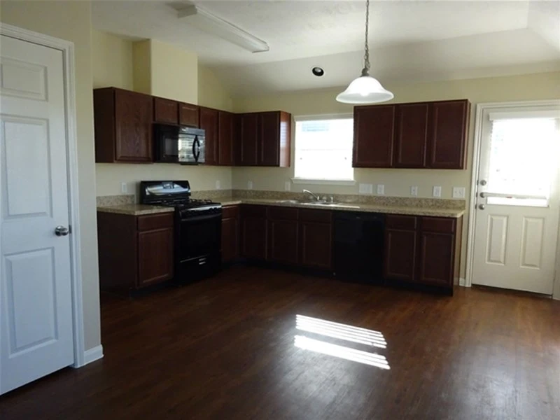 Washer and dryer thumbnail 1