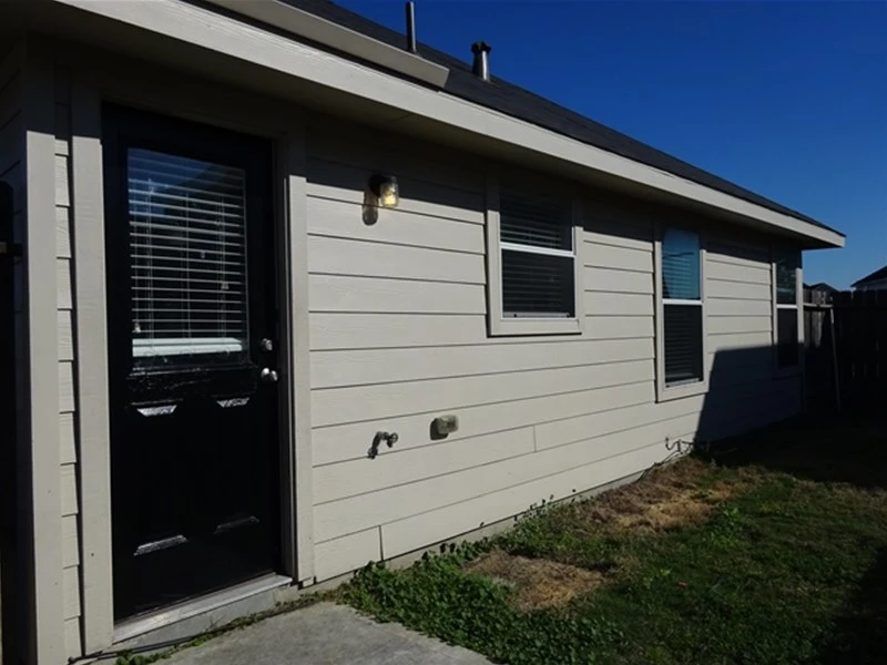 $1,000 / 4br - 1433sqft - house for rent in houston, tx 77073 thumbnail 5