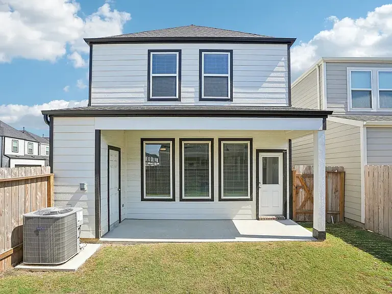 $1,550 / 2br - 1820sqft - the villas at tamarron thumbnail 2