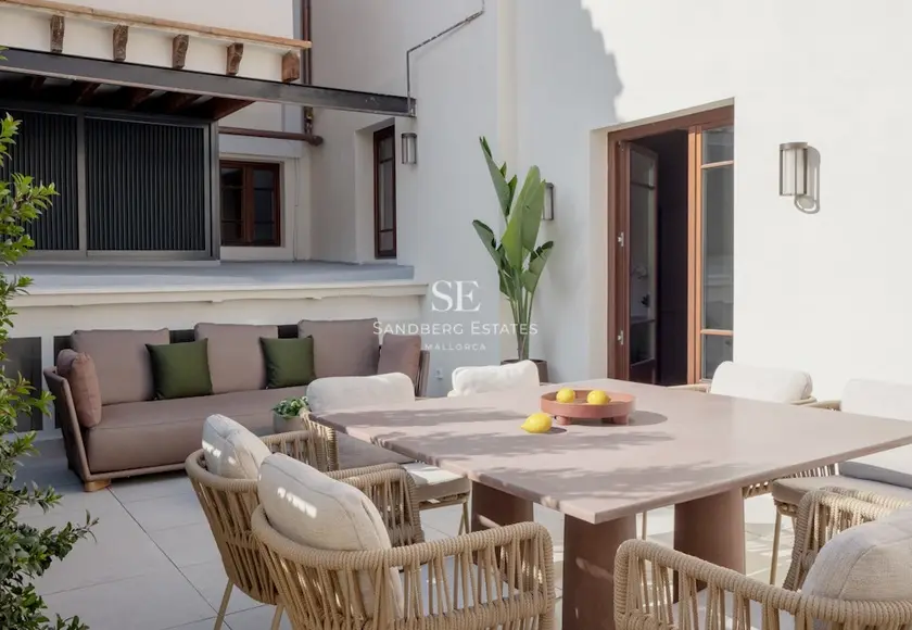 Washer and dryer thumbnail 1