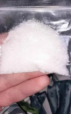 I do sells drugs and I am available for hook up also so inbox me if you are interested
