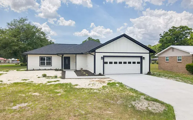 Washer and dryer thumbnail 1