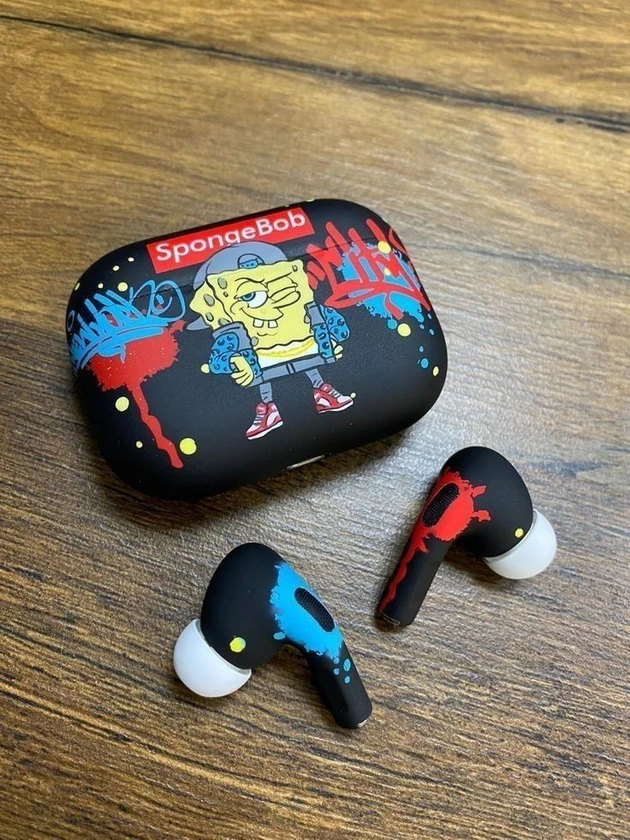 headsets and earpods thumbnail 2