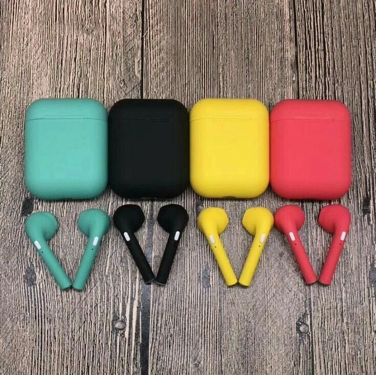 headsets and earpods thumbnail 4