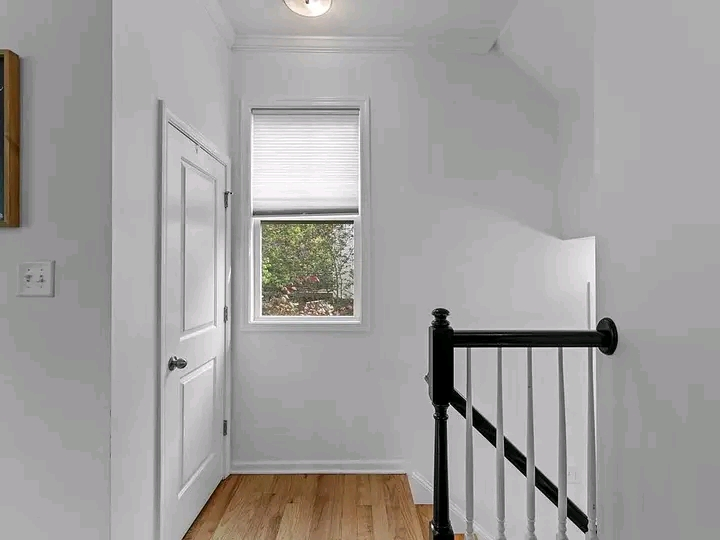 $800 / 2sqft rent thumbnail 8